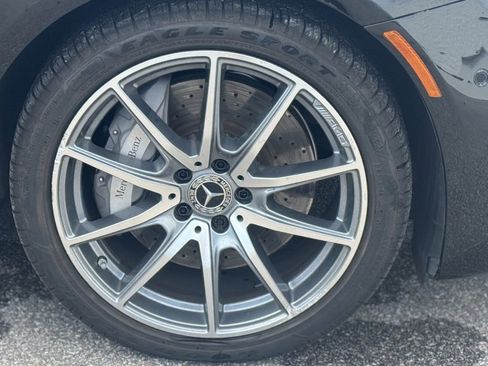 Used 2021 Mercedes-Benz E 450 4MATIC Sedan image 5