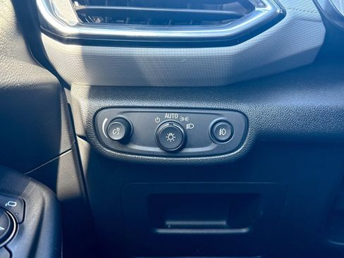 Used 2021 Chevrolet TrailBlazer LT w/ Sun and Liftgate Package image 46