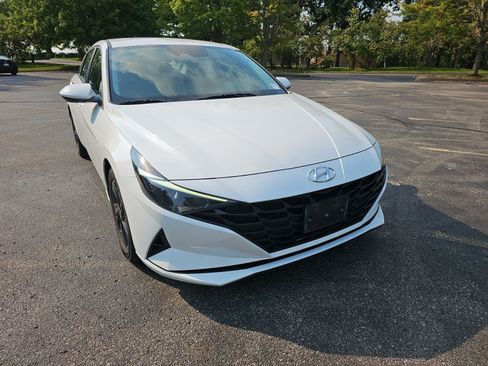 Used 2022 Hyundai Elantra SEL w/ Cargo Package FWD image 8