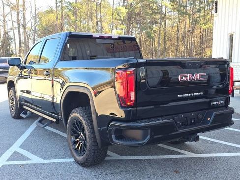 Used 2022 GMC Sierra 1500 AT4X image 4