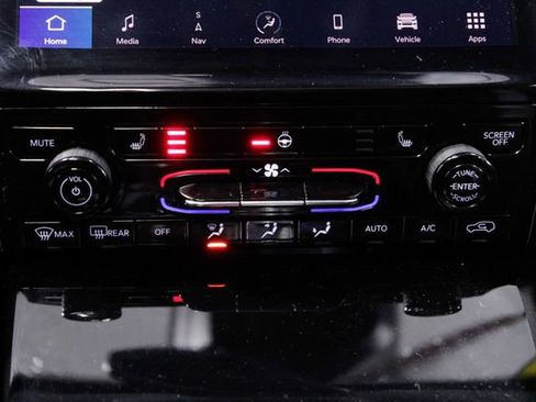 Used 2022 Jeep Grand Cherokee L Limited image 31