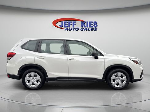 Used 2019 Subaru Forester AWD/4WD image 4