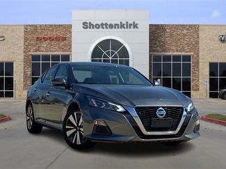 Used 2022 Nissan Altima 2.5 SV video 1