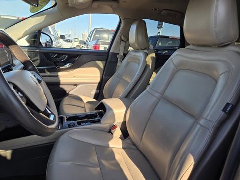 Used 2022 Lincoln Corsair AWD w/ Equipment Group 101A image 28