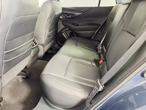 Used 2025 Subaru Outback Limited image 10
