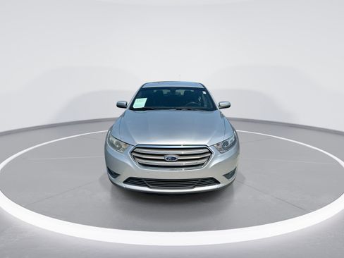 Used 2013 Ford Taurus SEL FWD image 3