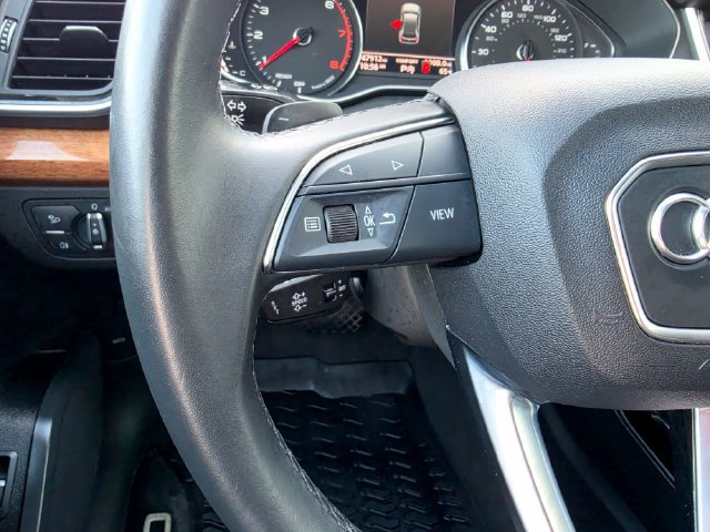 Used 2023 Audi Q5 2.0T Premium w/ Convenience Package AWD/4WD image 32
