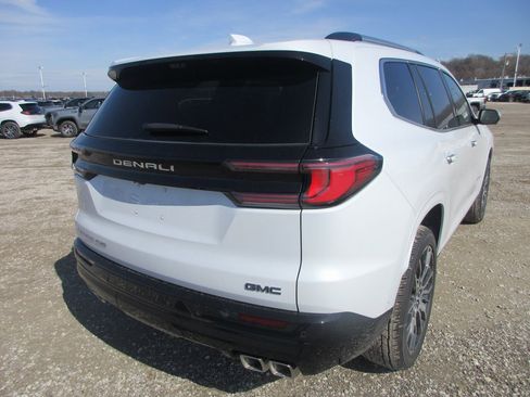 New 2026 GMC Acadia Denali Ultimate image 5