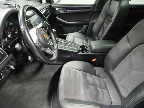 Used 2018 Porsche Macan image 9