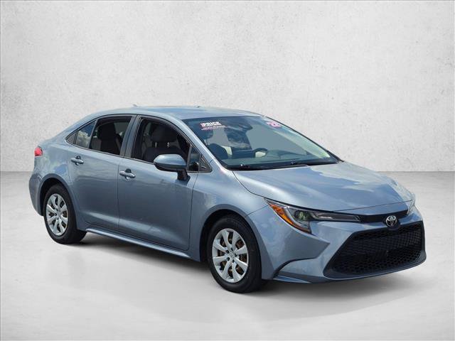 Used 2022 Toyota Corolla LE FWD image 3