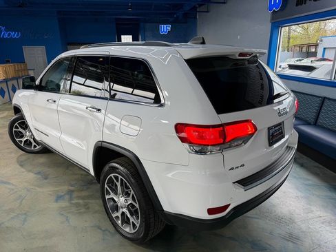 Used 2019 Jeep Grand Cherokee Limited w/ Luxury Group II AWD/4WD image 3