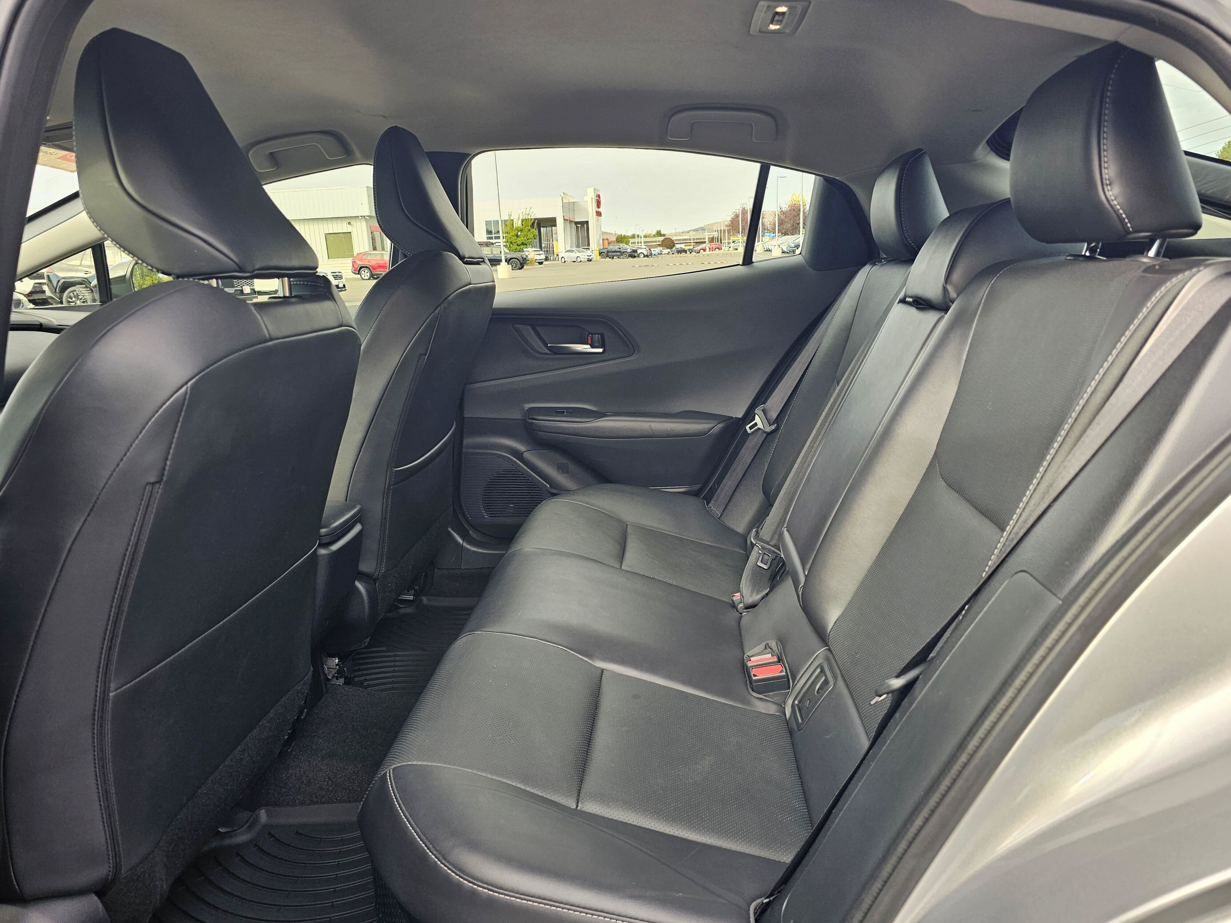 Certified 2024 Toyota Prius XLE FWD image 17