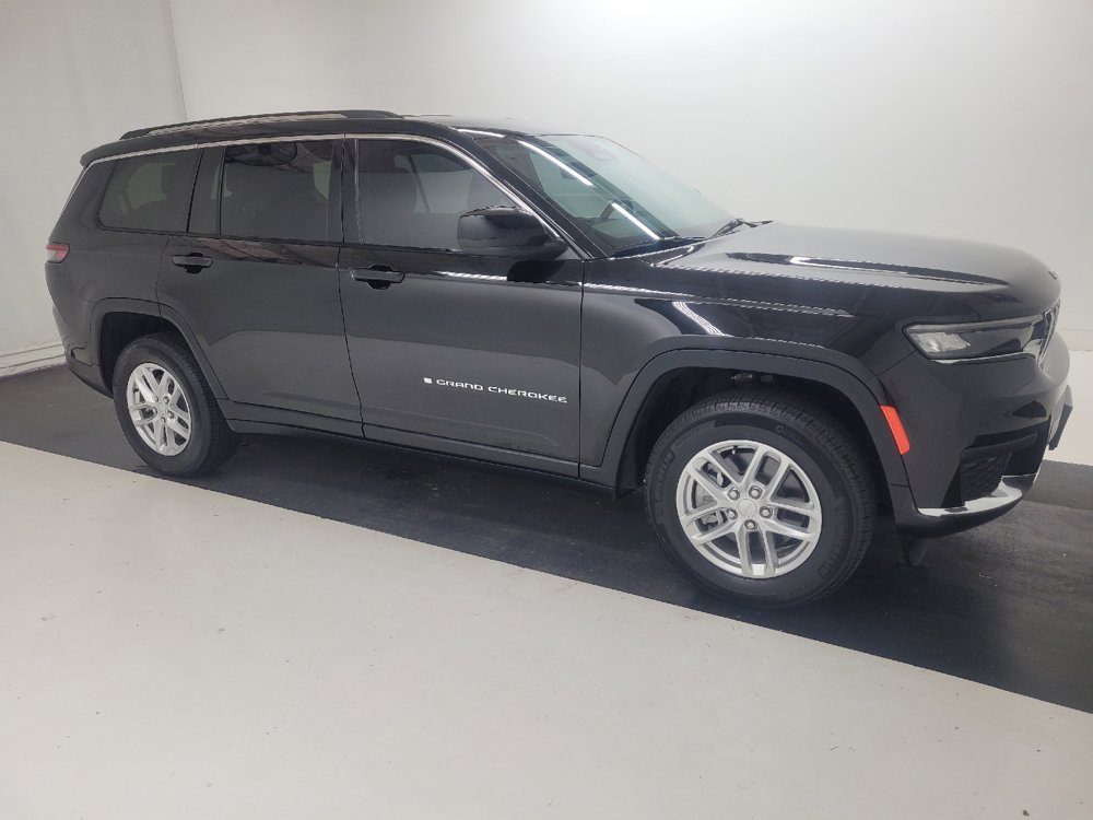 Used 2023 Jeep Grand Cherokee L Laredo AWD/4WD image 11