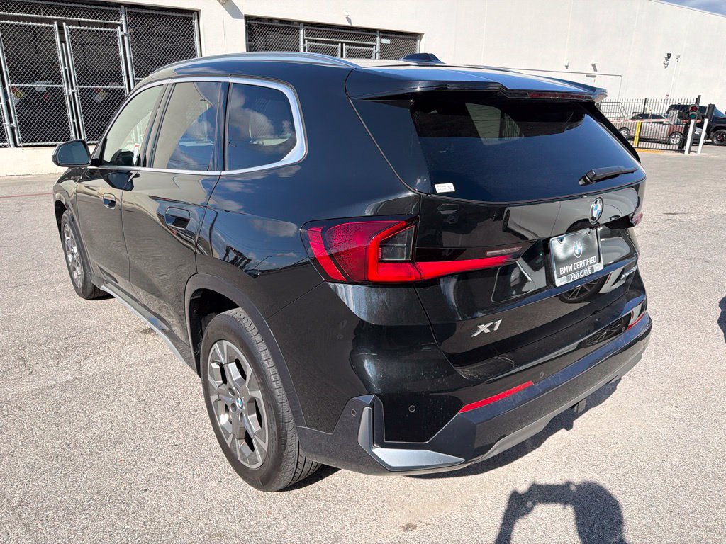 Certified 2023 BMW X1 xDrive28i w/ Convenience Package AWD/4WD image 3