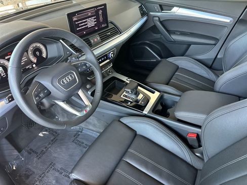 Used 2025 Audi Q5 2.0T Premium Plus w/ Premium Plus Package AWD/4WD image 11
