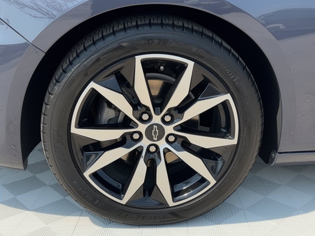 Certified 2025 Chevrolet Malibu RS FWD image 13