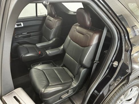 Used 2021 Ford Explorer Platinum w/ Equipment Group 601A image 26
