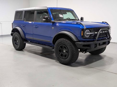 Used 2021 Ford Bronco First Edition image 6