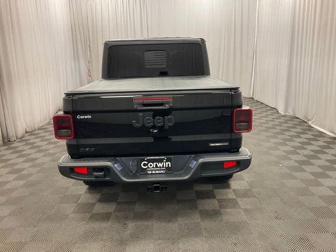 Used 2021 Jeep Gladiator Sport AWD/4WD image 5