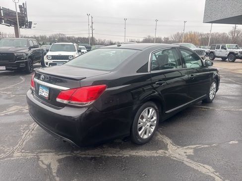 Used 2012 Toyota Avalon Limited image 10
