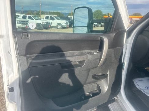 Used 2012 GMC Sierra 3500 SLE AWD/4WD image 27