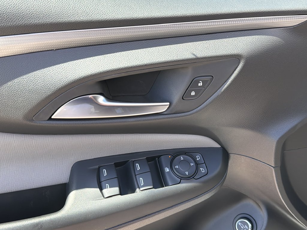 New 2026 Buick Envista Sport Touring FWD image 22