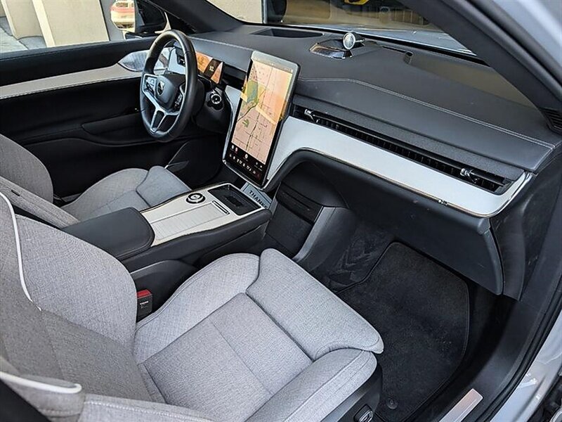 Used 2025 Volvo EX90 Ultra AWD/4WD image 4