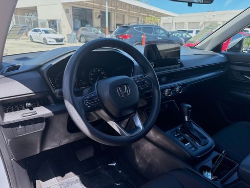 Certified 2025 Honda CR-V LX image 9
