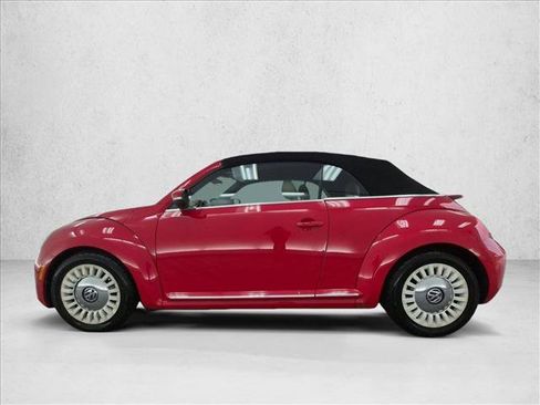 Used 2013 Volkswagen Beetle 2.5 FWD image 9