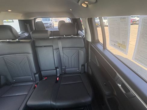 Used 2025 Hyundai Santa Fe SEL AWD/4WD image 40