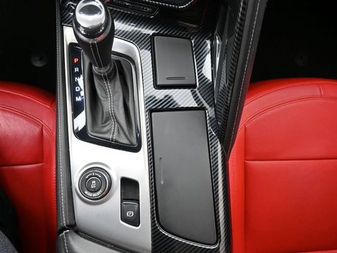 Used 2017 Chevrolet Corvette Stingray Coupe w/ 1LT RWD image 17