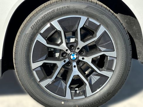 Used 2026 BMW X3 xDrive30 w/ Premium Package image 12