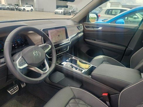 Used 2026 Volkswagen Atlas SEL Premium R-Line AWD/4WD image 7