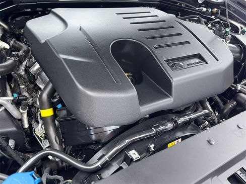 Used 2022 Land Rover Defender 110 SE image 61