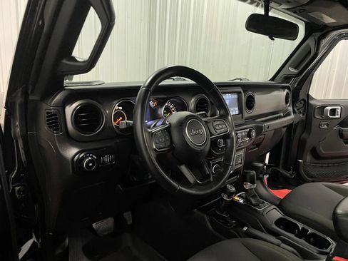 Used 2022 Jeep Wrangler Sport AWD/4WD image 35