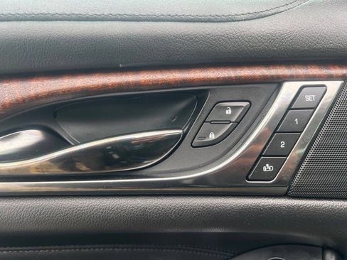 Used 2019 Cadillac CTS Luxury image 10