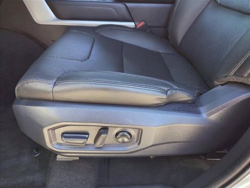 Used 2024 Toyota Tundra Limited AWD/4WD image 13