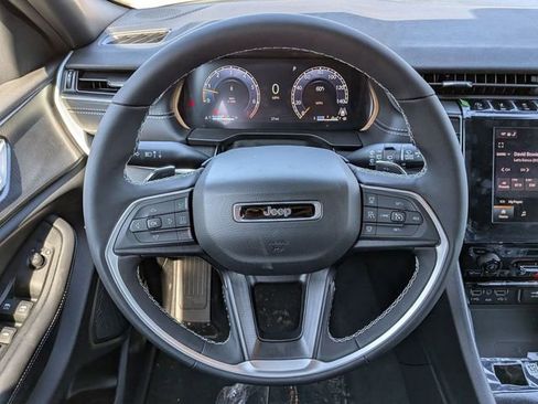 New 2026 Jeep Grand Cherokee L Laredo AWD/4WD image 20