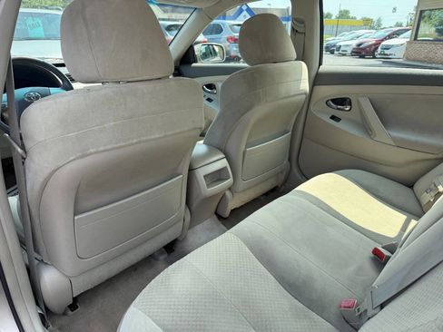 Used 2009 Toyota Camry image 19