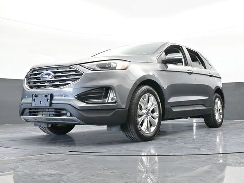 Used 2022 Ford Edge Titanium image 60