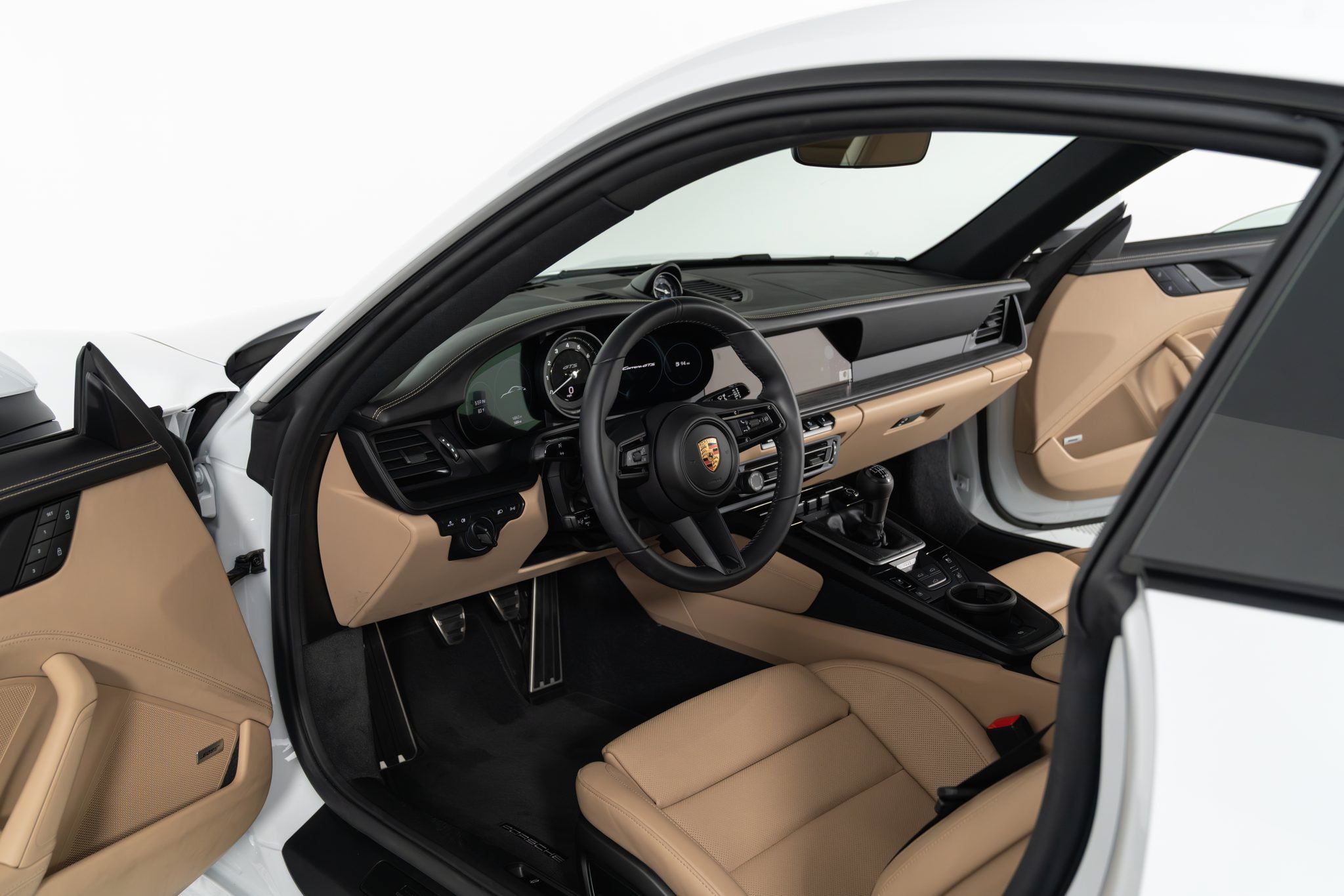 Used 2023 Porsche 911 Carrera S RWD image 3
