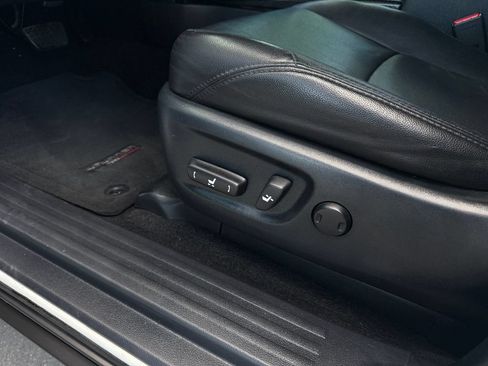 Used 2019 Toyota 4Runner TRD Off-Road AWD/4WD image 21