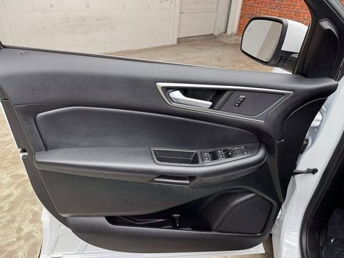 Certified 2022 Ford Edge SEL image 10