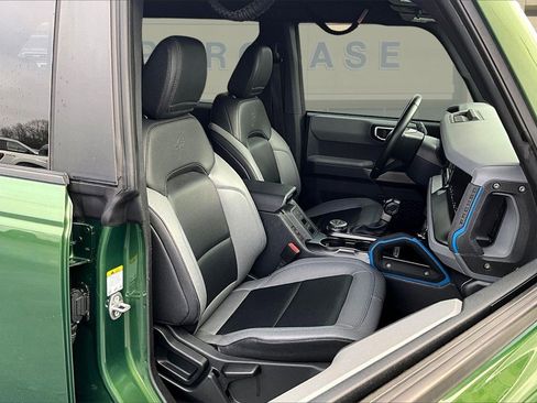 Used 2023 Ford Bronco Black Diamond image 28