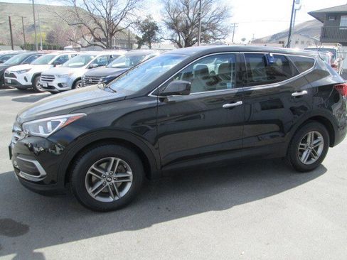 Used 2018 Hyundai Santa Fe Sport image 3