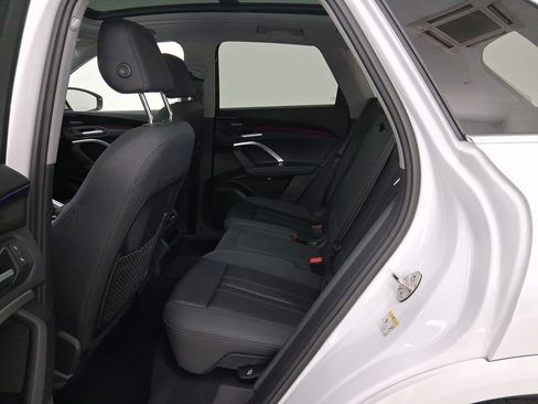 Used 2025 Audi Q5 Premium Plus w/ Premium Plus image 13