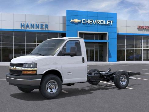 New 2025 Chevrolet Express 3500 w/ Power Convenience Package image 15