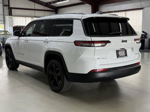 Used 2021 Jeep Grand Cherokee L Limited AWD/4WD image 2