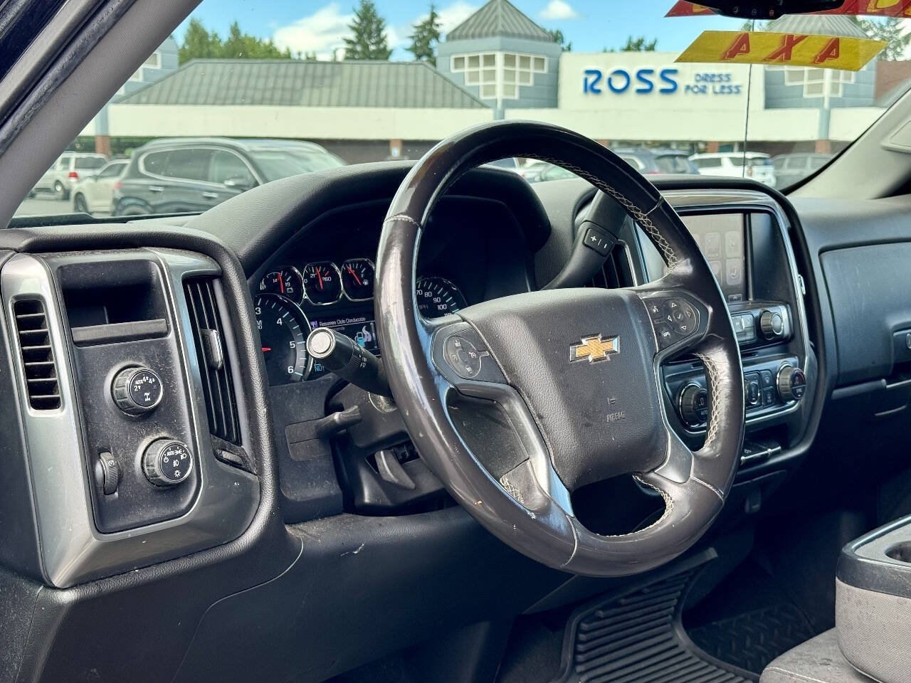 Used 2017 Chevrolet Silverado 1500 LT w/ LT Eassist Package AWD/4WD image 2