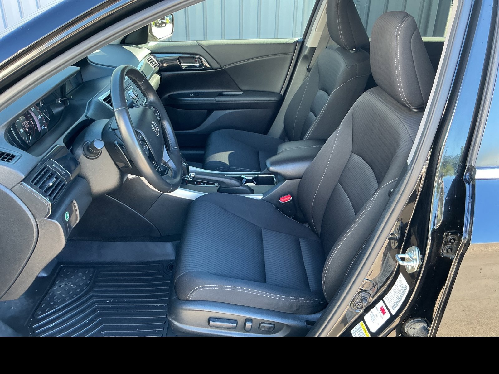 Used 2015 Honda Accord Sport image 9
